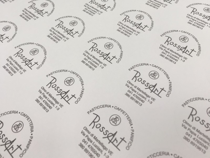 Stampa Adesivi tondi ed Etichette personalizzate per pasticcerie, bar, ristoranti