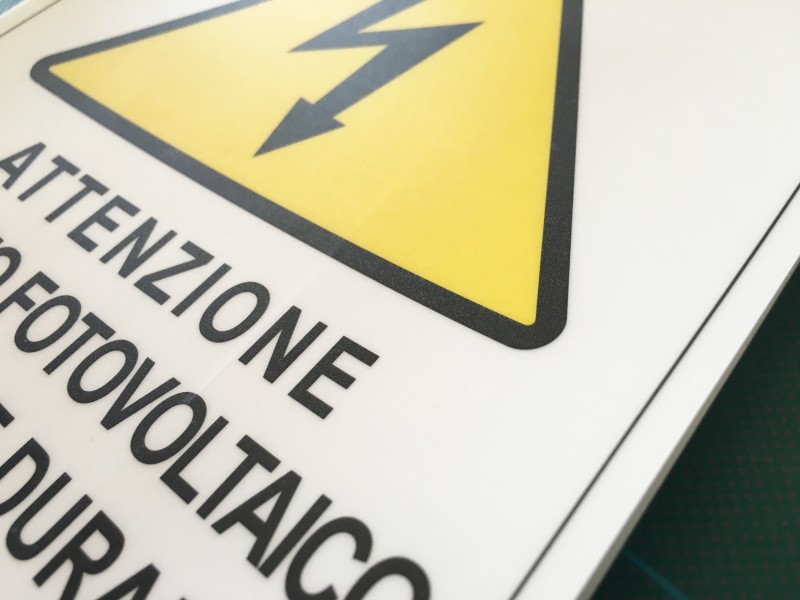 Cartelli avviso e segnalazione personalizzati.