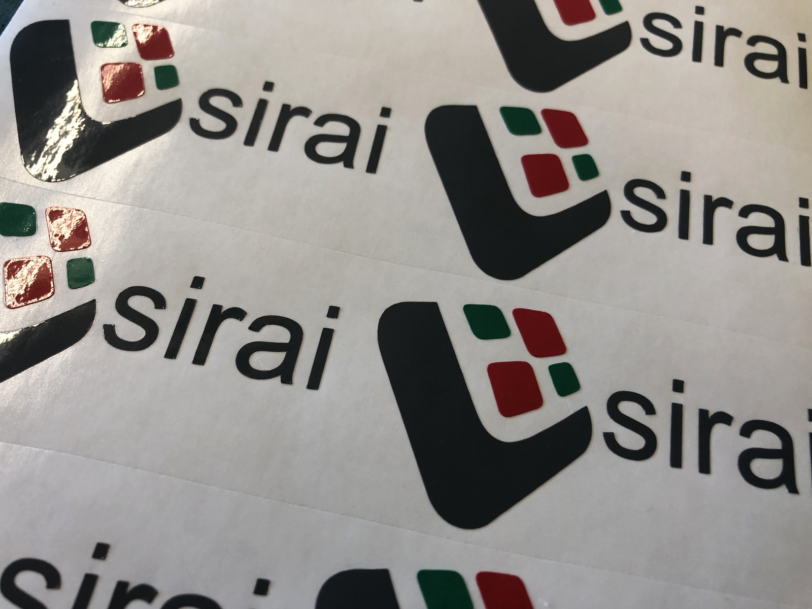 Adesivi prespaziati e vetrofanie a Venezia