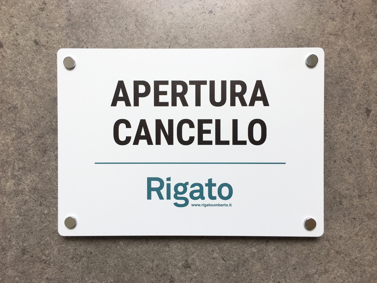 Targhe da parete personalizzate in alluminio Venezia, targhe con distanziali
